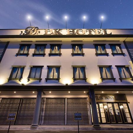 Dk Hotel Джохор Бахру Екстериор снимка